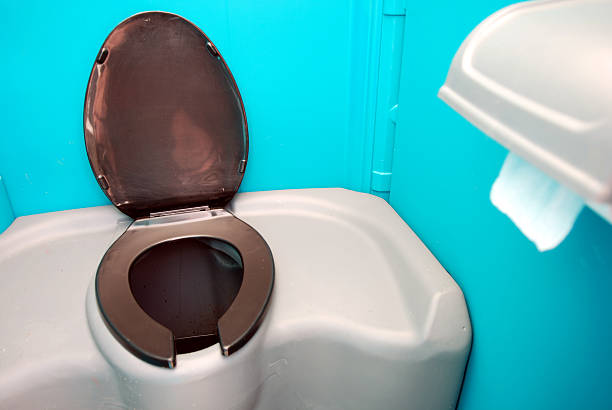 Best Porta potty delivery and setup  in Parkwood, CA